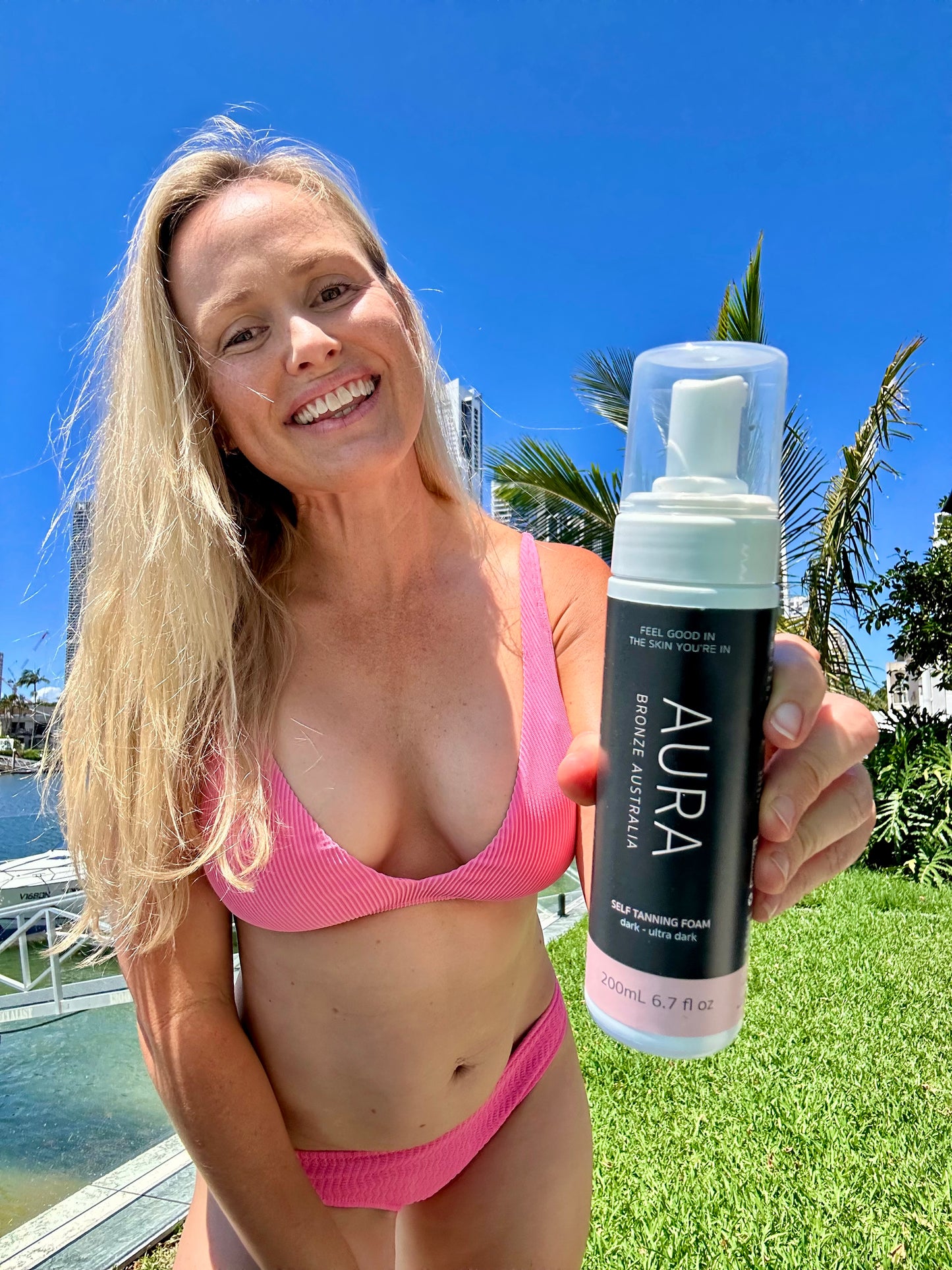 Dark to Ultra Dark Self Tanning Foam